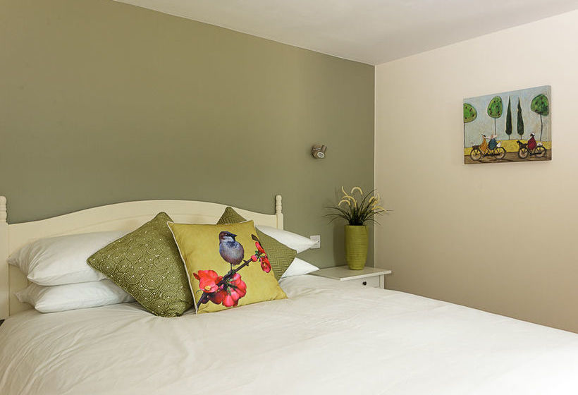 Amberwood Bed And Breakfast 7