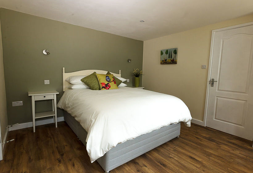 Amberwood Bed And Breakfast 8