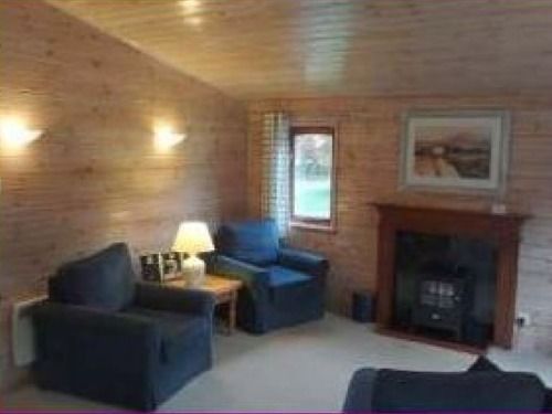 The Log Cabin Glebe Farm 4