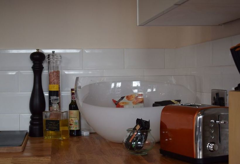 Harrogate Elite Living 19