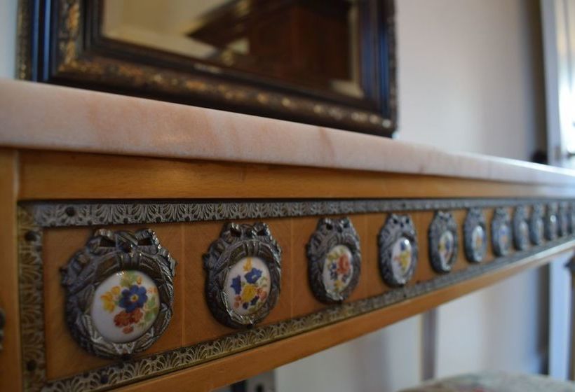 Harrogate Elite Living 5