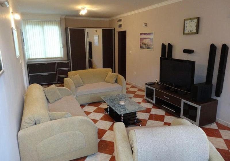 Hotel D&d Apartments Budva 1 1