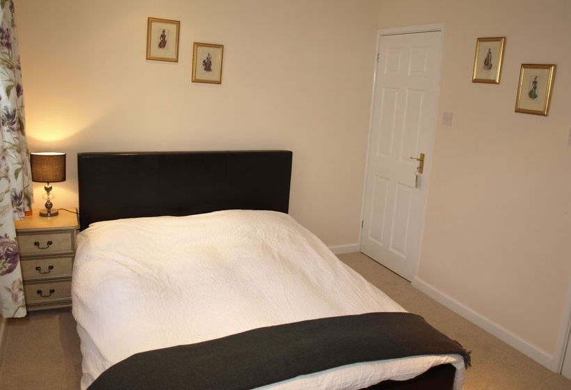 Cleaver Cottage Bed & Breakfast