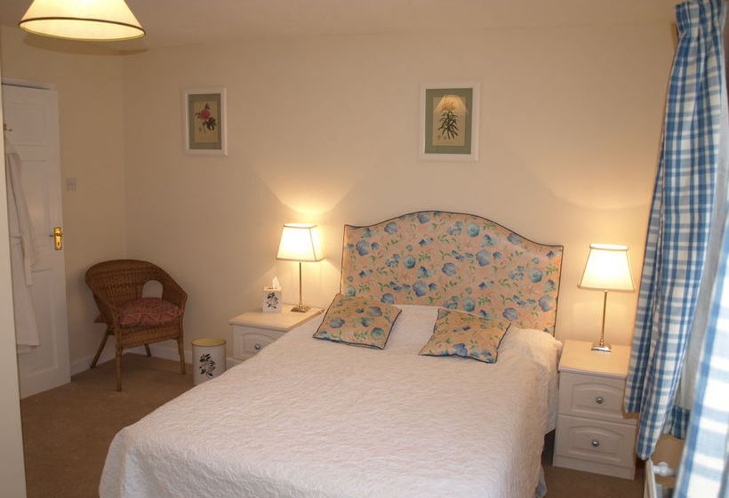 Cleaver Cottage Bed & Breakfast 2