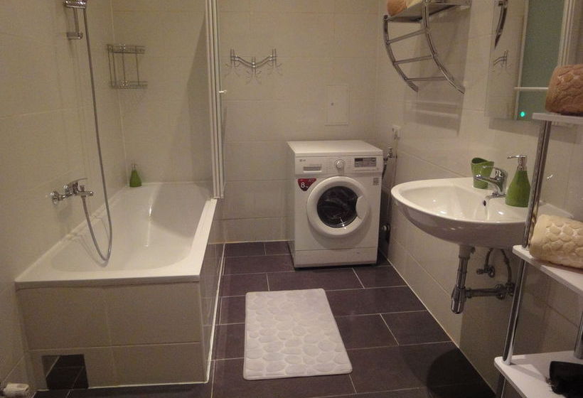 Four Seasons Apartment