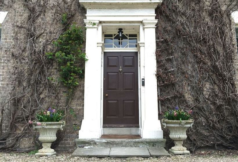 Croxton House Bed And Breakfast