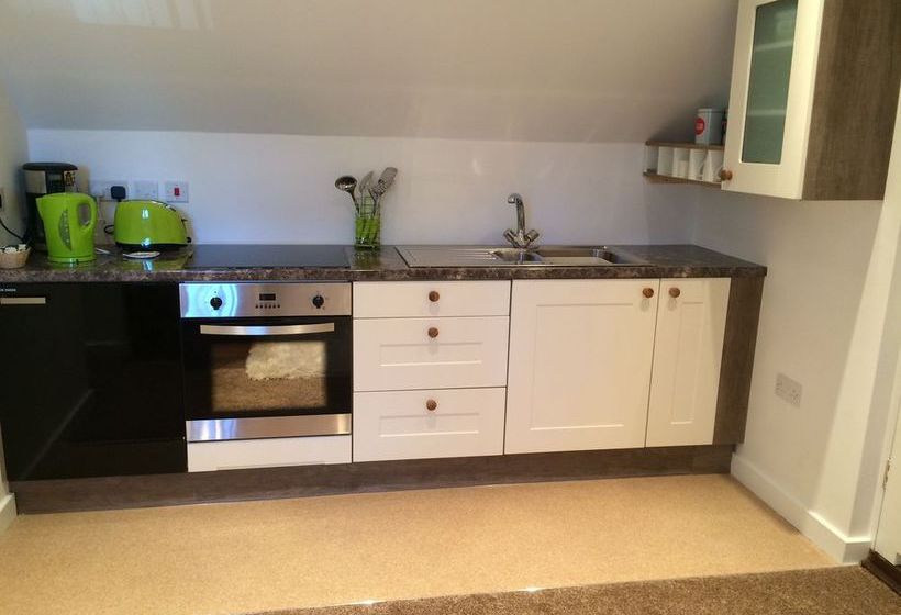 Hamble Retreat Boutique Bed And Breakfast 1