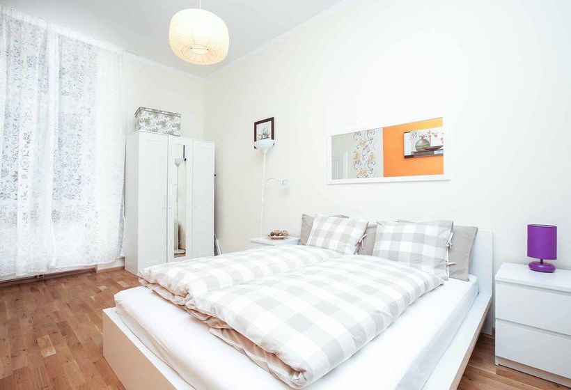 Joe S Apartments  Franzjosefs Kai 23