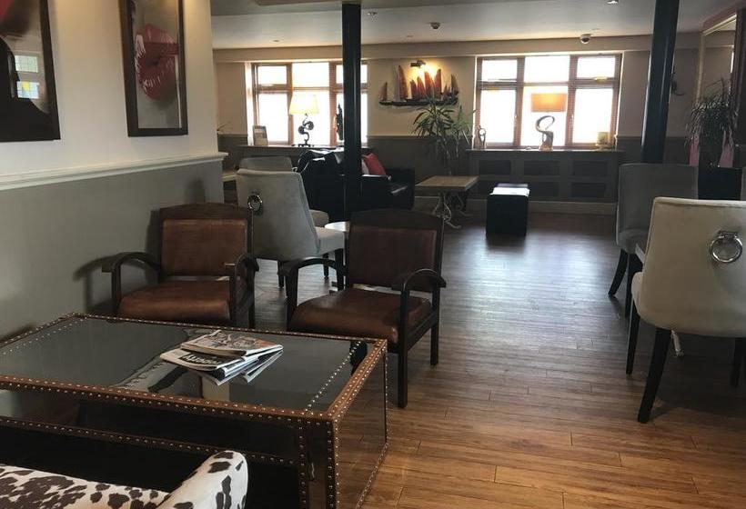 Hotel The Elm Tree Inn