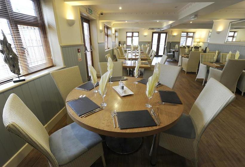 Hotel The Elm Tree Inn 10