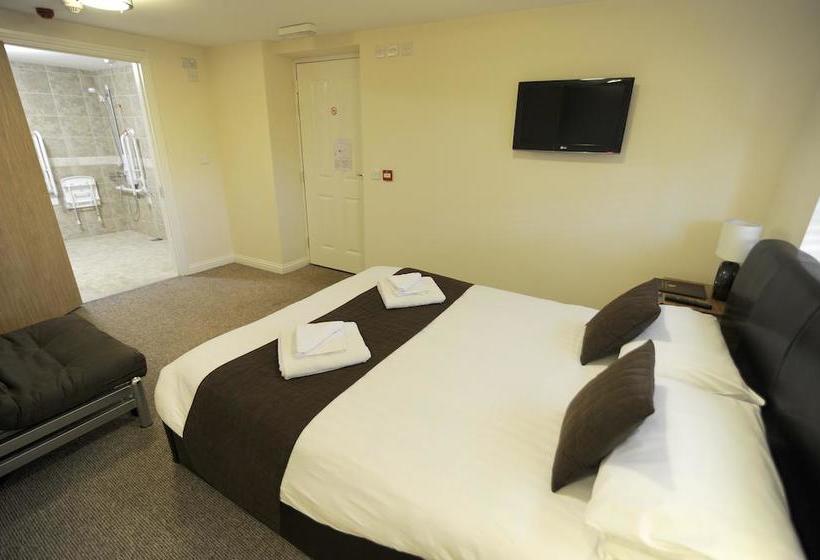 Hotel The Elm Tree Inn 14