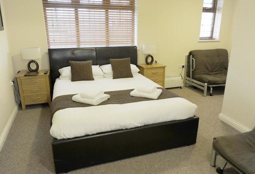 Hotel The Elm Tree Inn 16