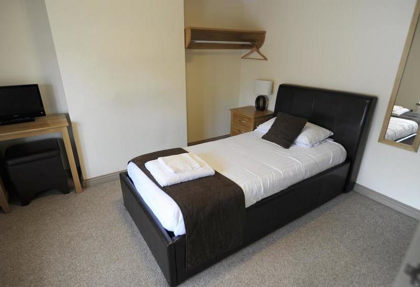 Hotel The Elm Tree Inn 8