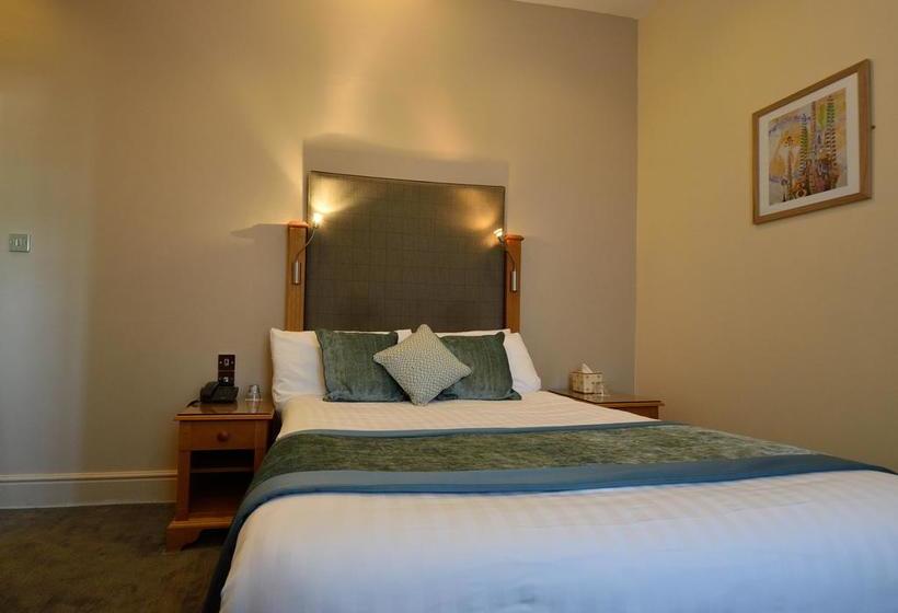 Hotel Queens Court 17