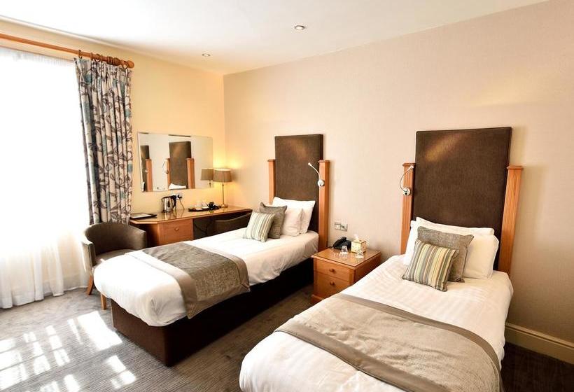 Hotel Queens Court 4