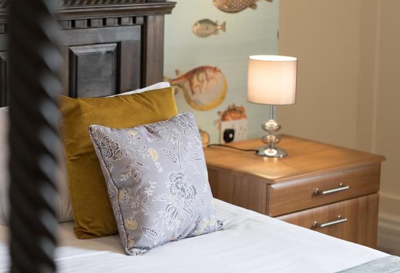 Hotel The Resolution