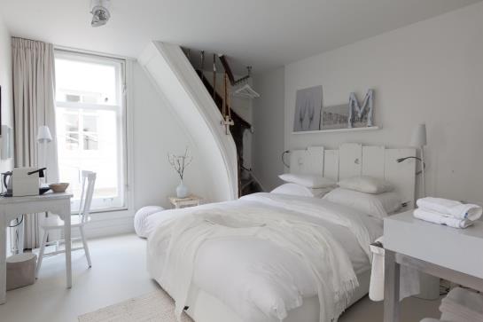 Hotel Mother Goose 1