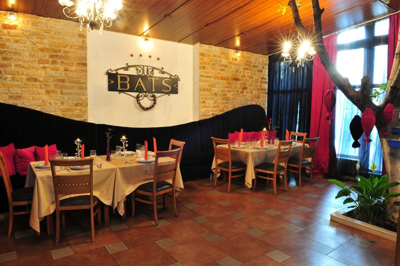 Hotel Bats 9