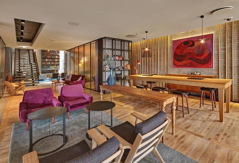 Hotel Canopy By Hilton Reykjavik City Centre