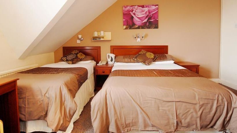 Pension The Sportsview Guest House