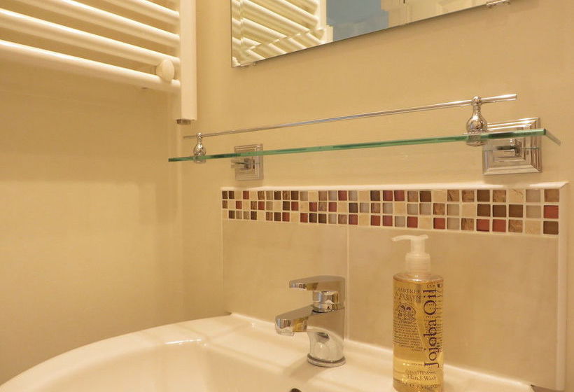 Bed and Breakfast Wooden Cabbage House 4