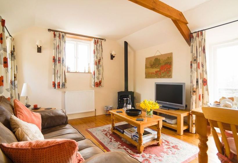 Degembris Cottages 14