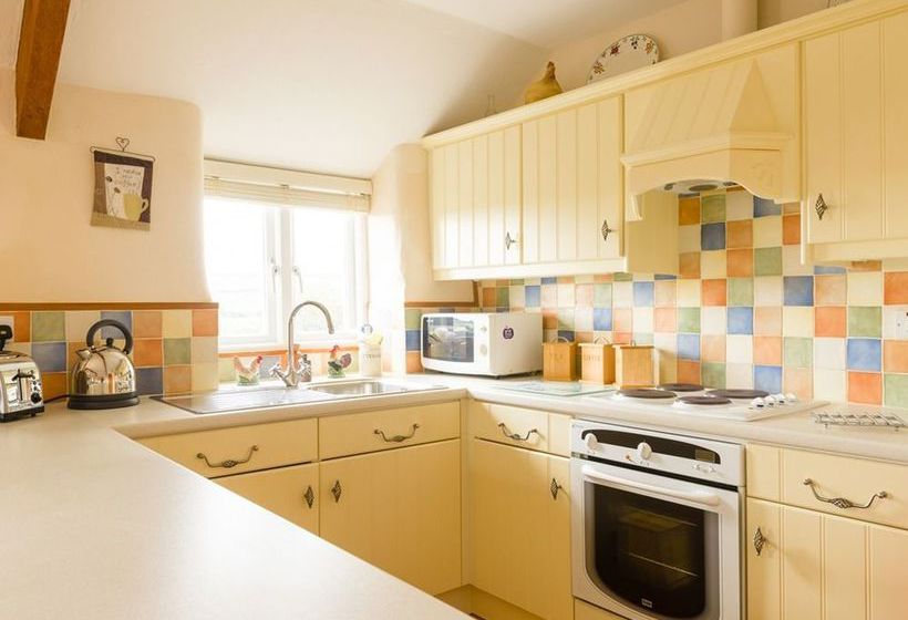 Degembris Cottages 18