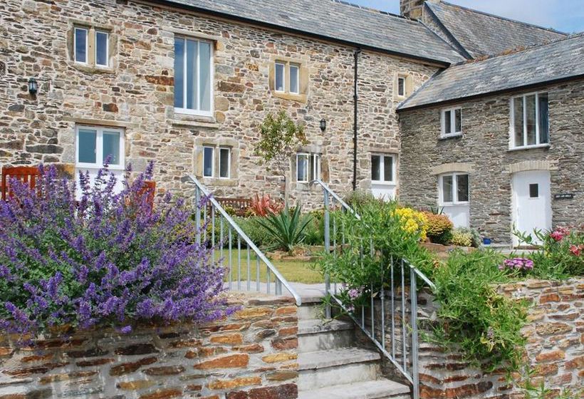 Degembris Cottages 3