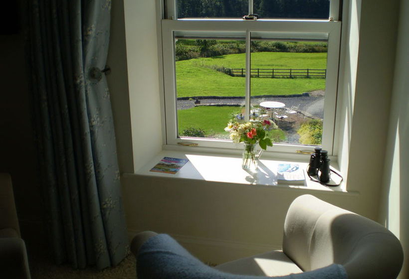 Tyllwyd Hir Bed And Breakfast