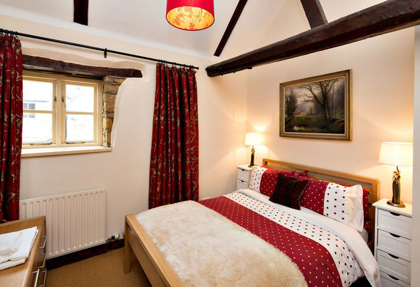 River Nene Cottages 11