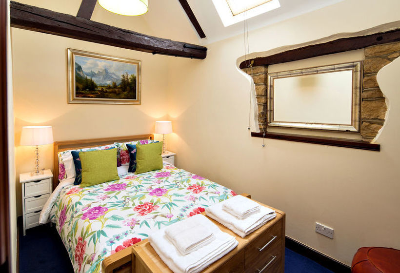 River Nene Cottages 5