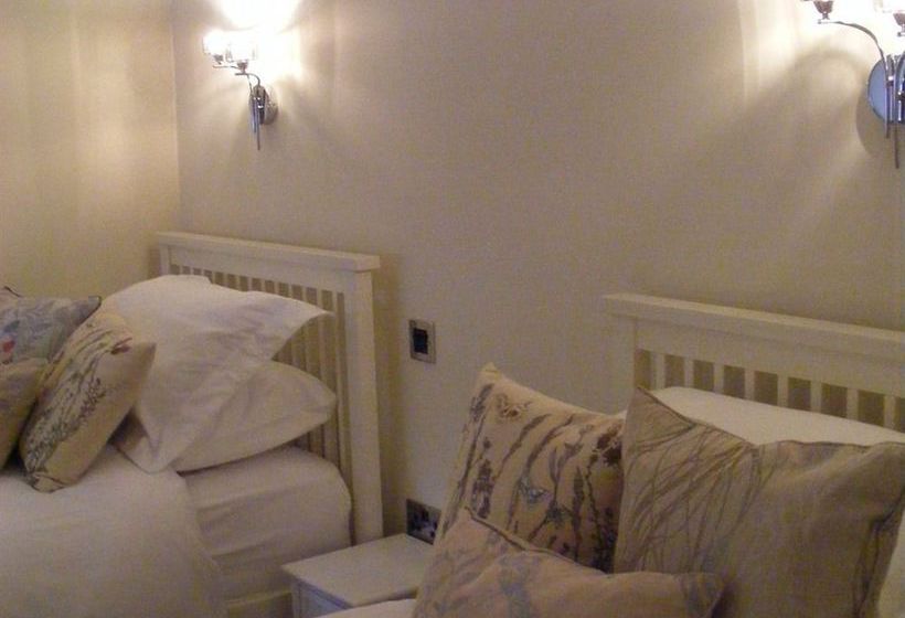 Hotel The Bluebell 8