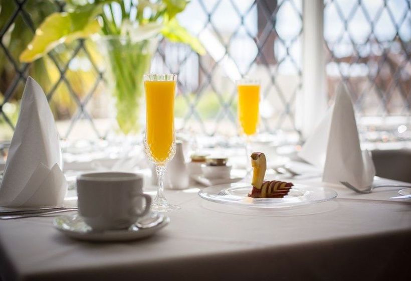 Pension The Lyndhurst Jersey