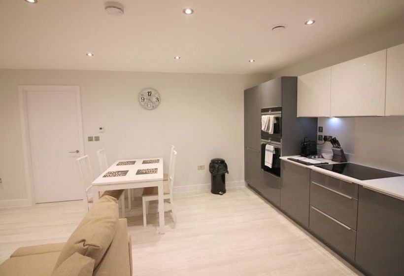 The Station Suite Peymans 13