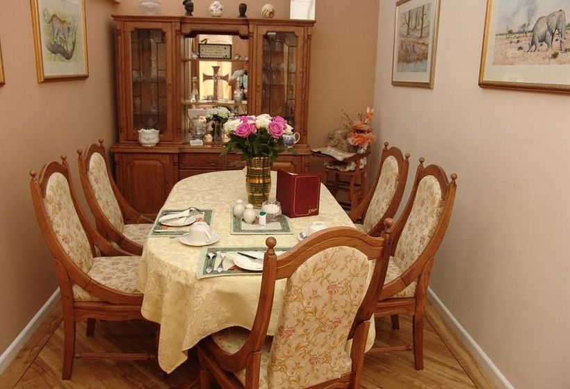 Bed and Breakfast Leeward House