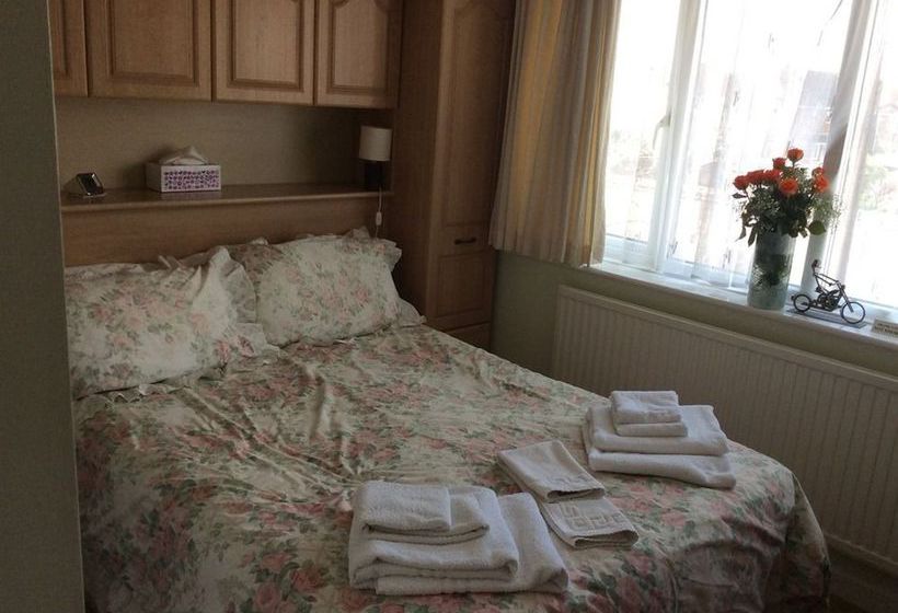 Bed and Breakfast Leeward House 1