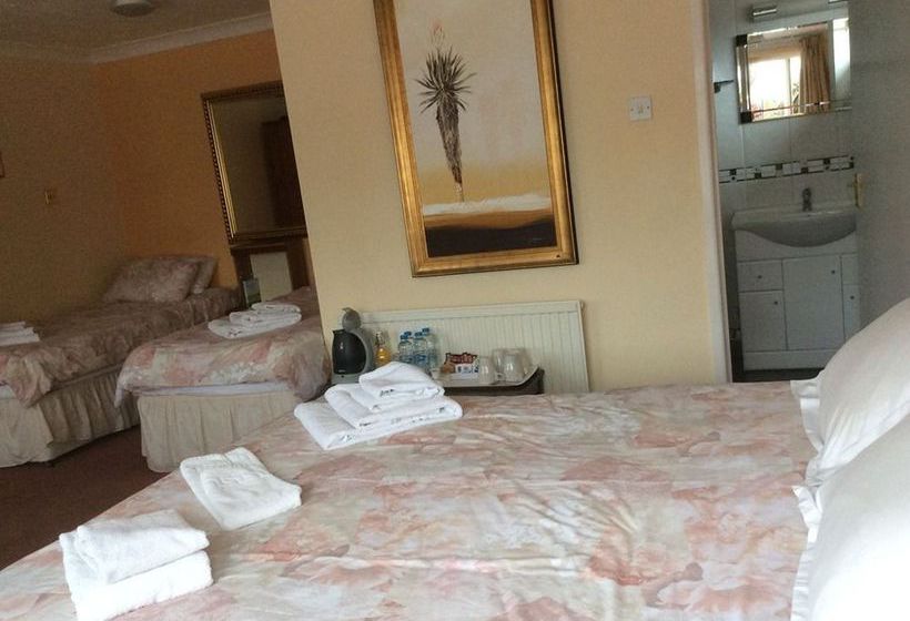 Bed and Breakfast Leeward House 11