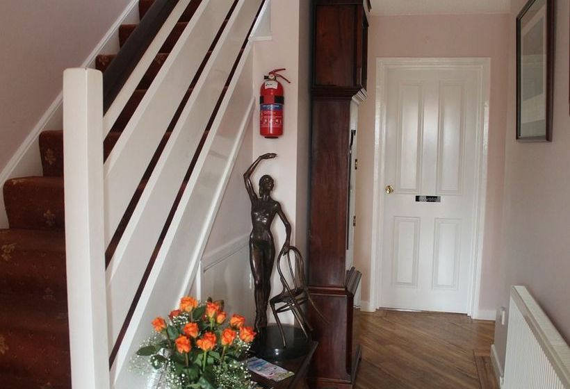 Bed and Breakfast Leeward House 2