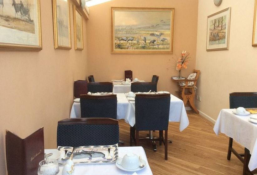 Bed and Breakfast Leeward House 6