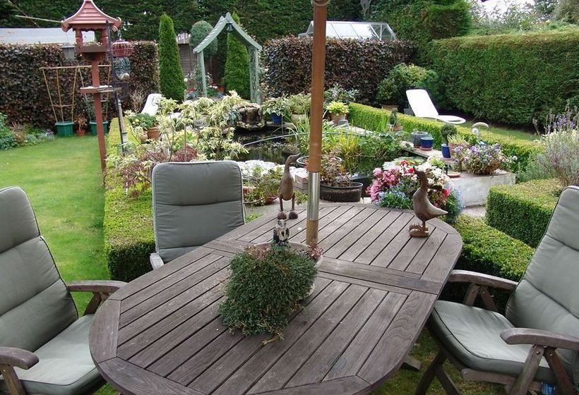 Bed and Breakfast Leeward House 8