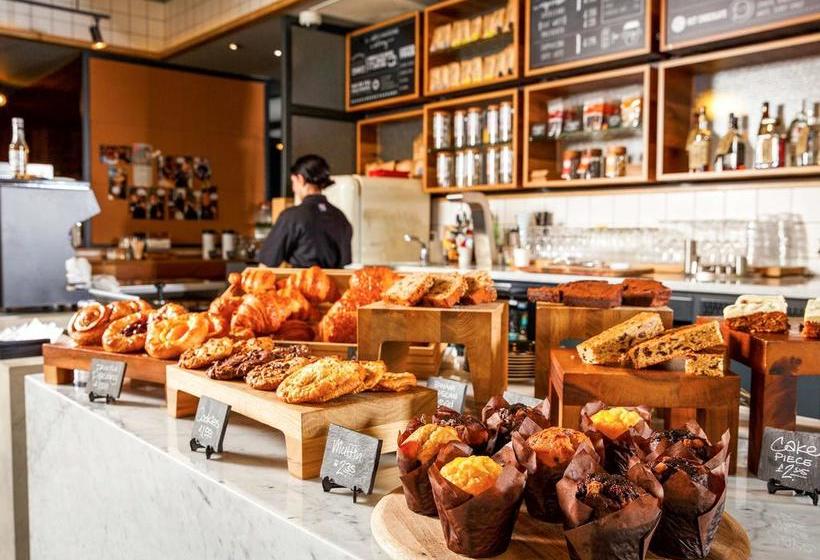 Hôtel Ibis Cambridge 18