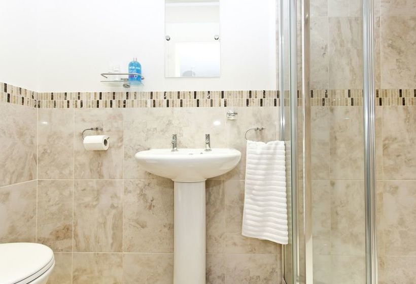 Avon Beach Bed & Breakfast 12