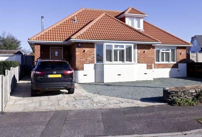 Avon Beach Bed & Breakfast 4