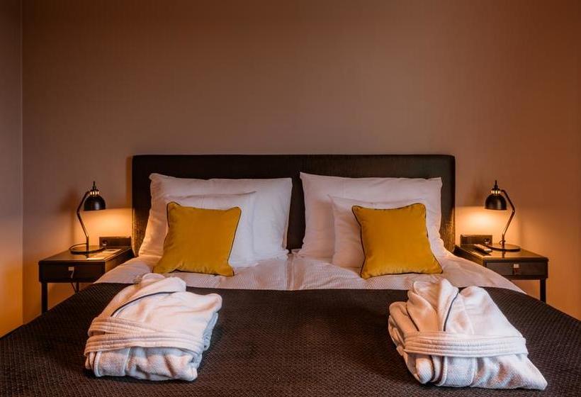 Clarion Hotel Helsinki Airport 16