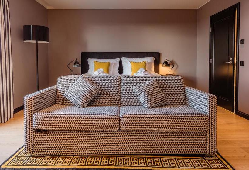 Clarion Hotel Helsinki Airport 19