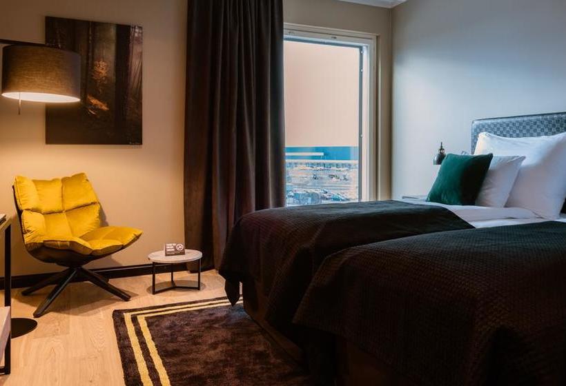 Clarion Hotel Helsinki Airport 5