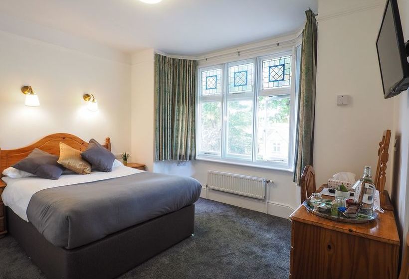 Bed and Breakfast Villa Verde Gatwick 4