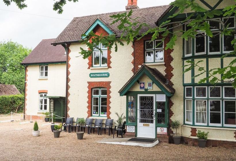 Bed and Breakfast Villa Verde Gatwick 5