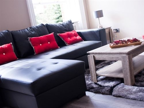 Lux Aparts Wakefield Central 11