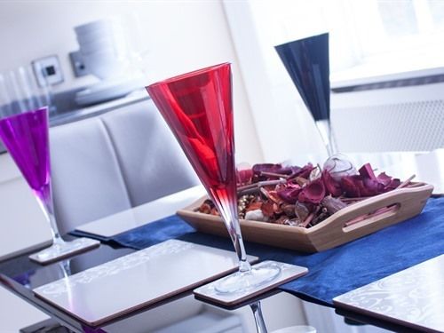 Lux Aparts Wakefield Central 5